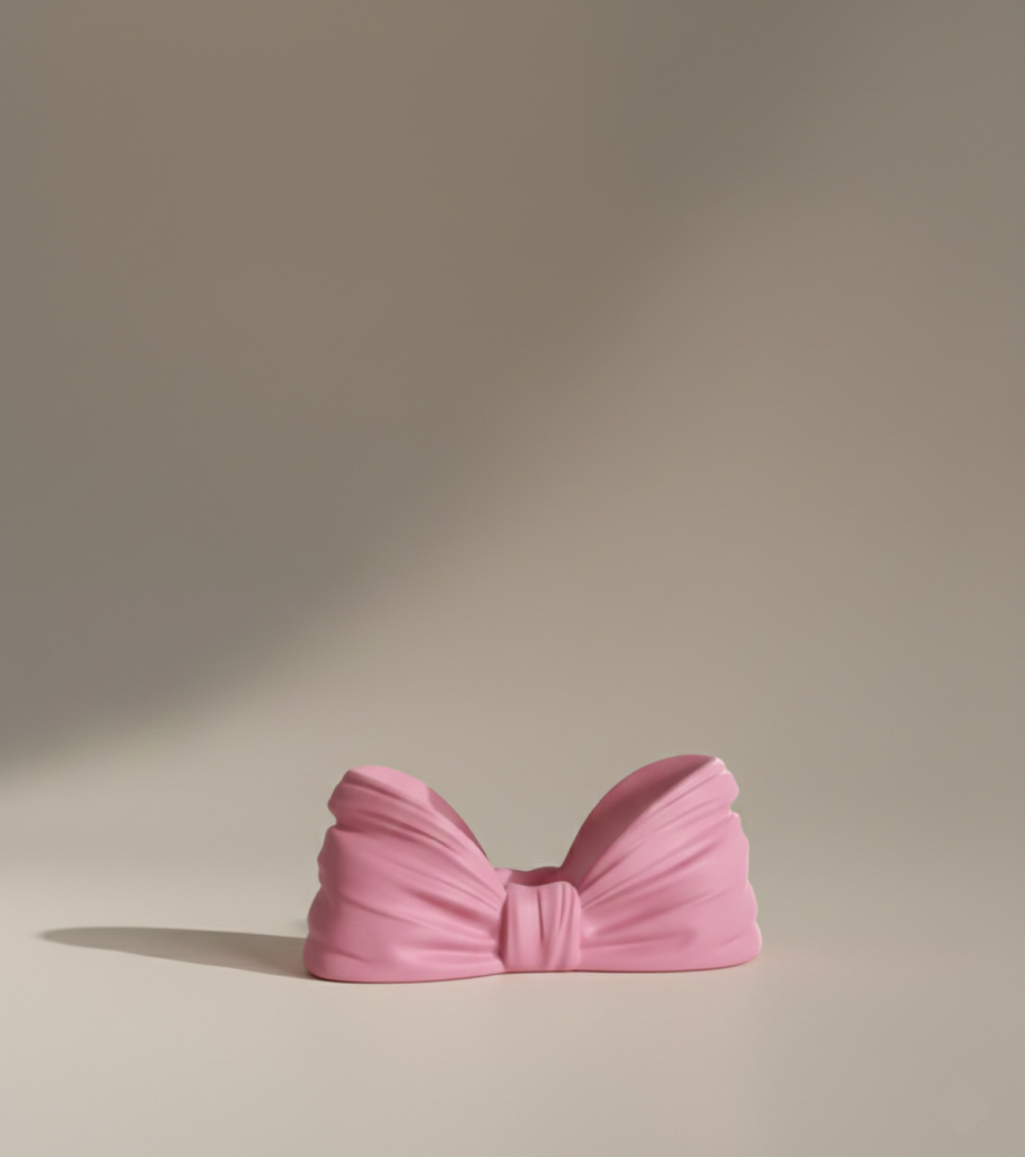 Ribbon Sculptural Candle Holder